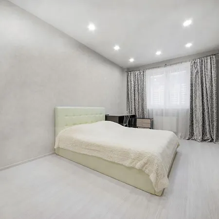 Apartment квартира в 2 мин от метро грушевка на пр-т дзержинского Minsk