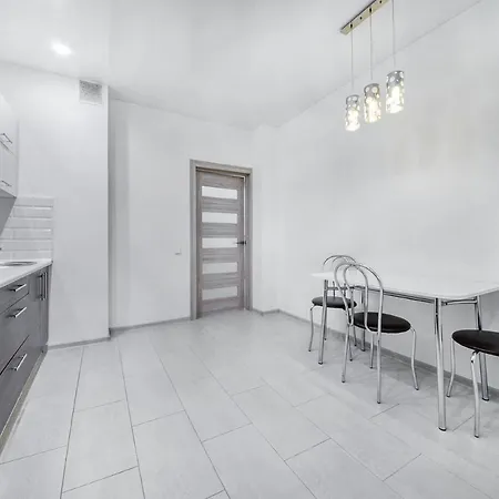 Apartment квартира в 2 мин от метро грушевка на пр-т дзержинского Minsk
